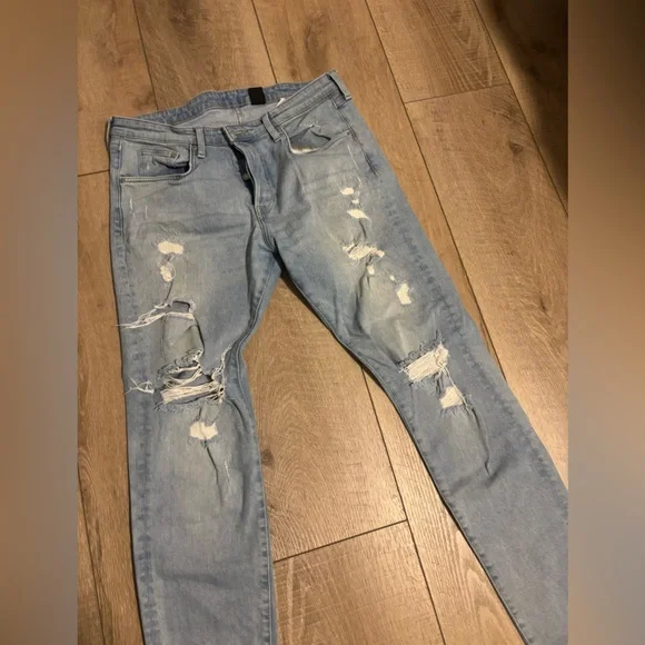 H&M Men's Light Blue Ripped Jeans - Picture 5 of 6